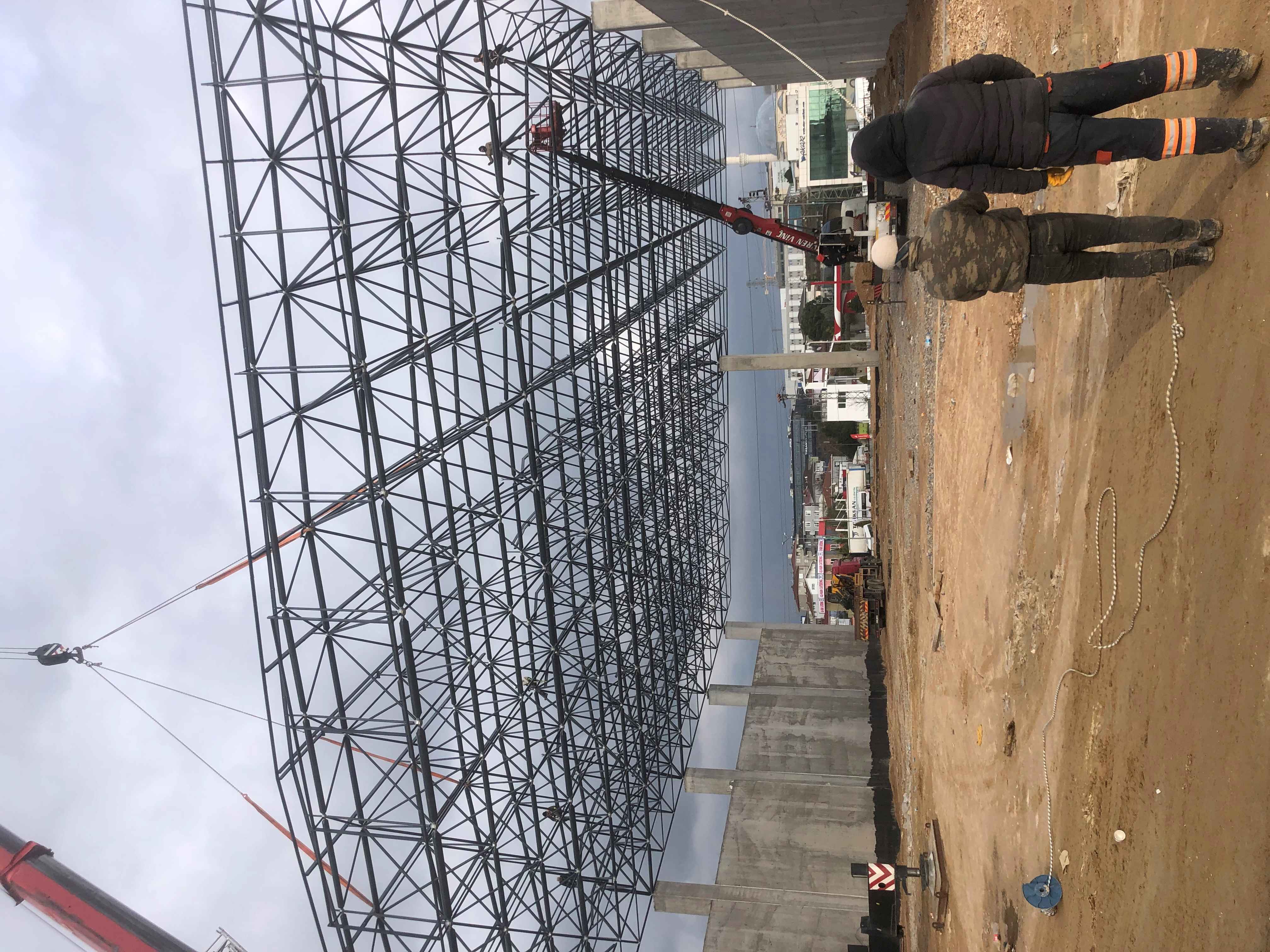 Uzay çatı imalatı ve montajı yapılması